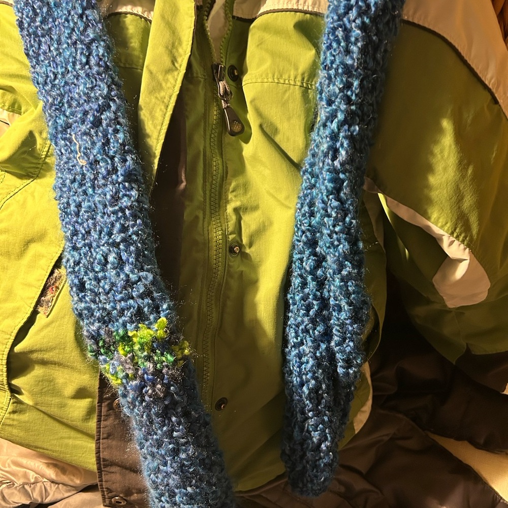 Vibrant Blue Knit Scarf